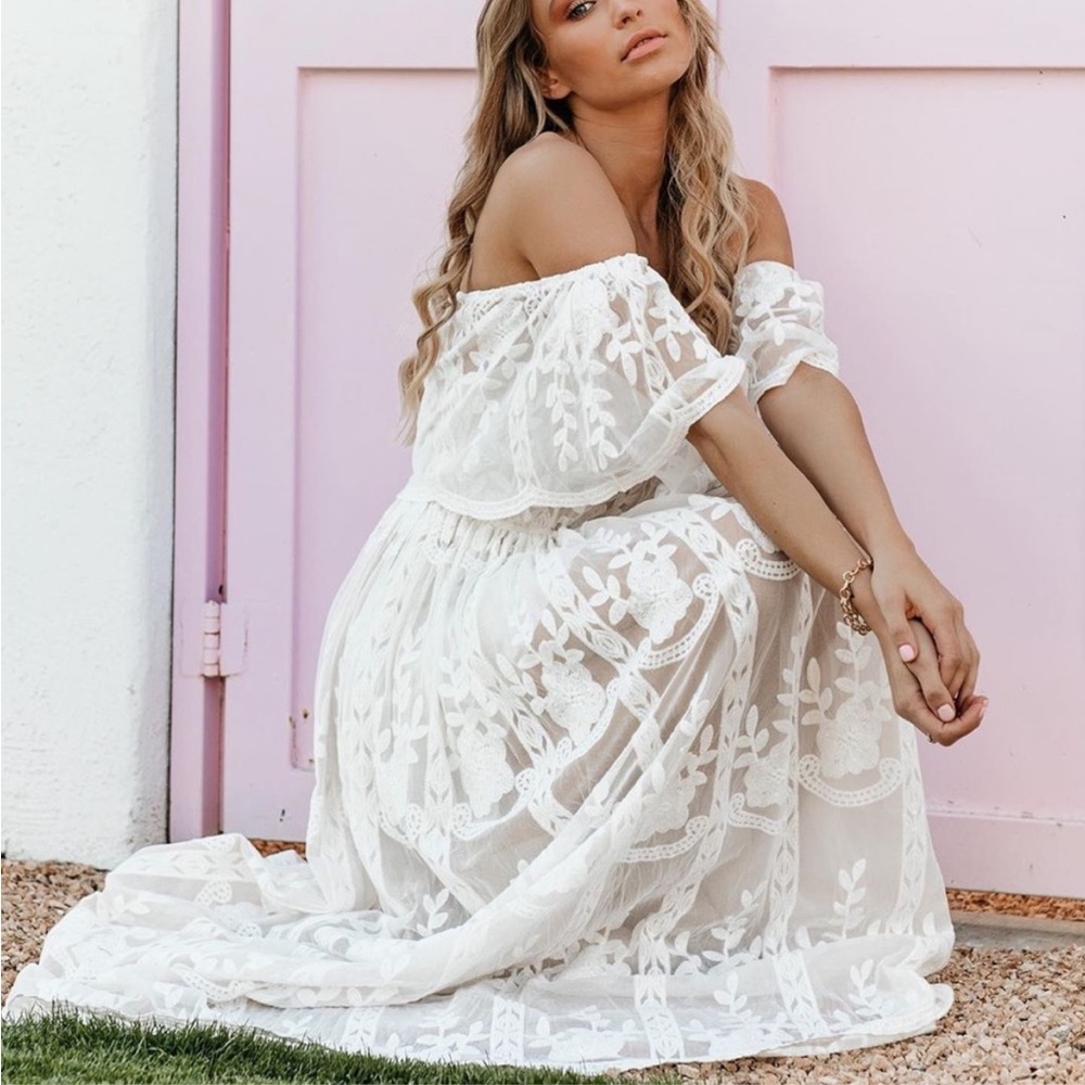 Elegant Off-Shoulder Lace Wedding gown long maxi bridesmaid evening prom Dress